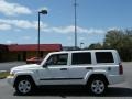 Stone White - Commander 4x4 Photo No. 2