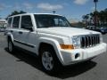 Stone White - Commander 4x4 Photo No. 7