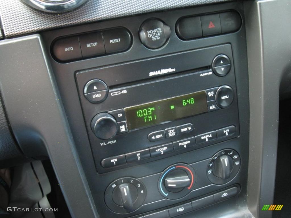 2007 Mustang V6 Premium Coupe - Alloy Metallic / Dark Charcoal photo #21