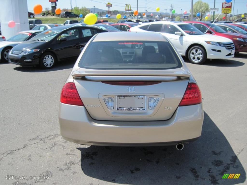 2007 Accord LX Sedan - Desert Mist Metallic / Ivory photo #4