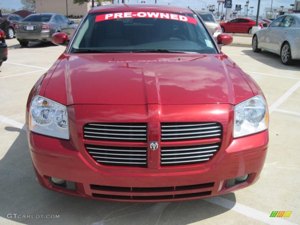 2006 Magnum R/T - Inferno Red Crystal Pearl / Dark Slate Gray/Light Slate Gray photo #5