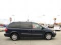 2004 Midnight Blue Pearlcoat Chrysler Town & Country Limited  photo #10