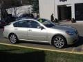 Serengeti Sand Metallic - M 35x Sedan Photo No. 7