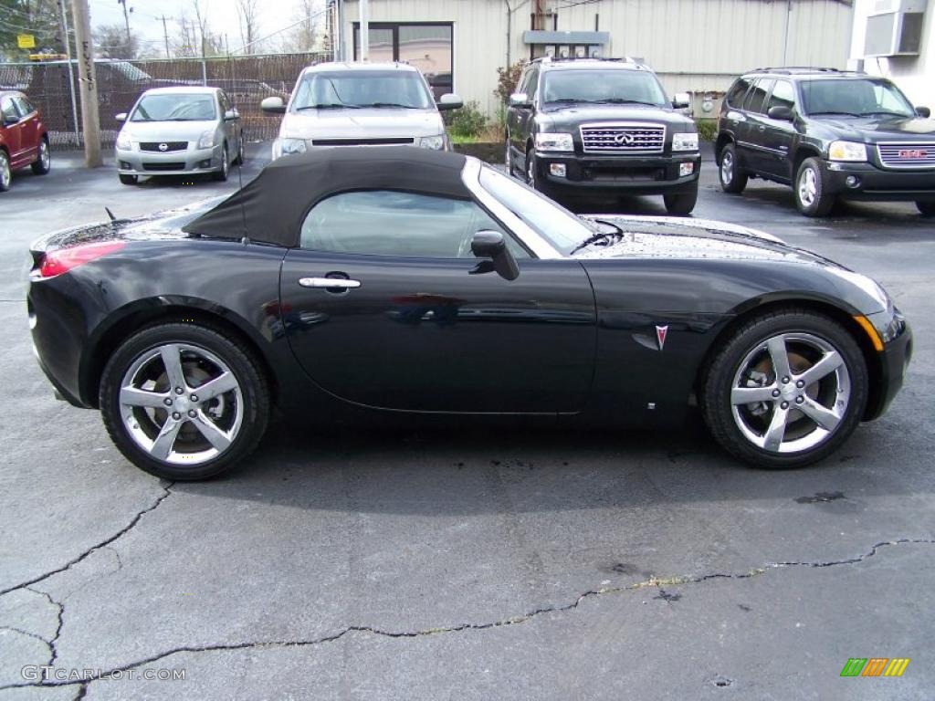 2008 Solstice GXP Roadster - Mysterious Black / Ebony photo #9