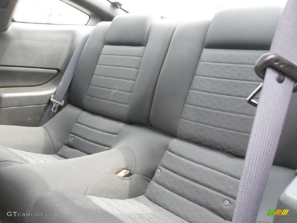 2006 Mustang GT Deluxe Coupe - Tungsten Grey Metallic / Dark Charcoal photo #10