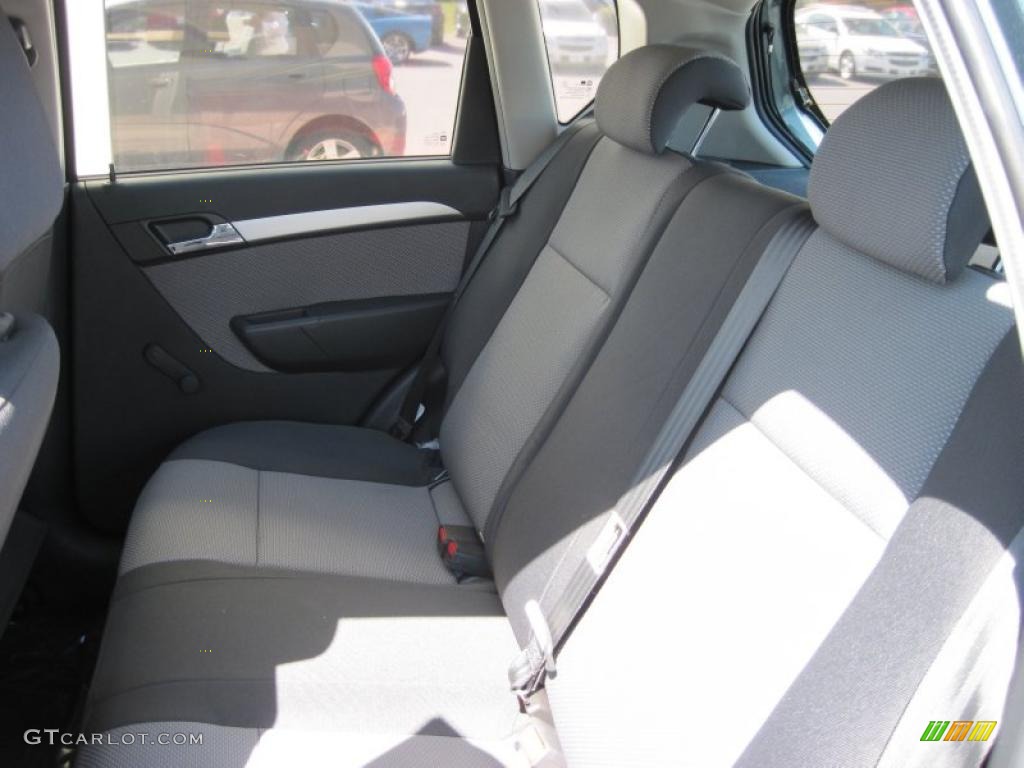 2010 Aveo Aveo5 LS - Wintergreen / Charcoal photo #6