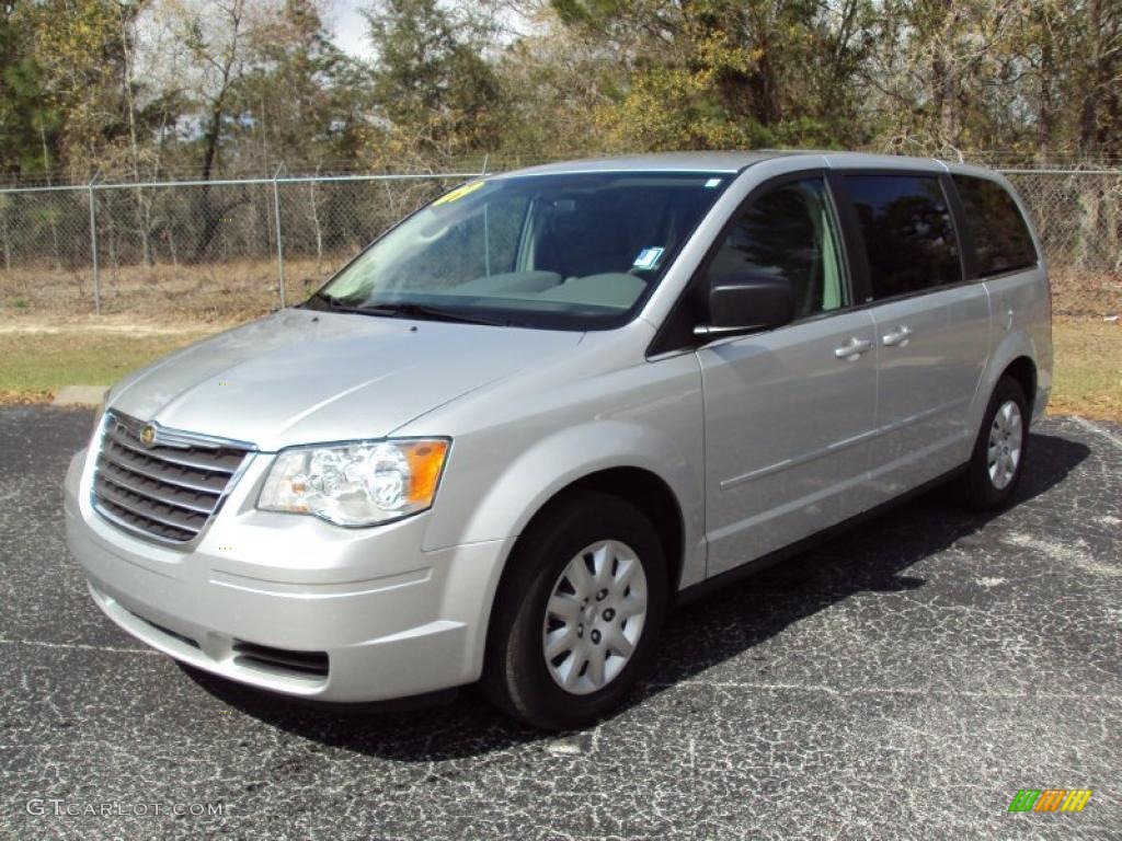 2009 Town & Country LX - Bright Silver Metallic / Medium Slate Gray/Light Shale photo #1