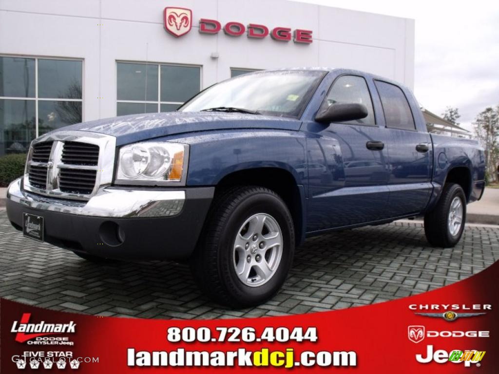 2005 Dakota SLT Quad Cab - Patriot Blue Pearl / Medium Slate Gray photo #1