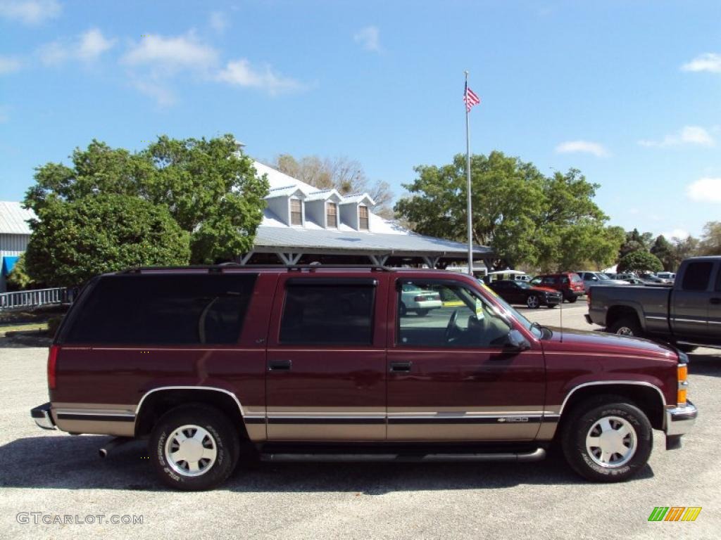 1999 Suburban C1500 LT - Dark Carmine Red Metallic / Neutral photo #10