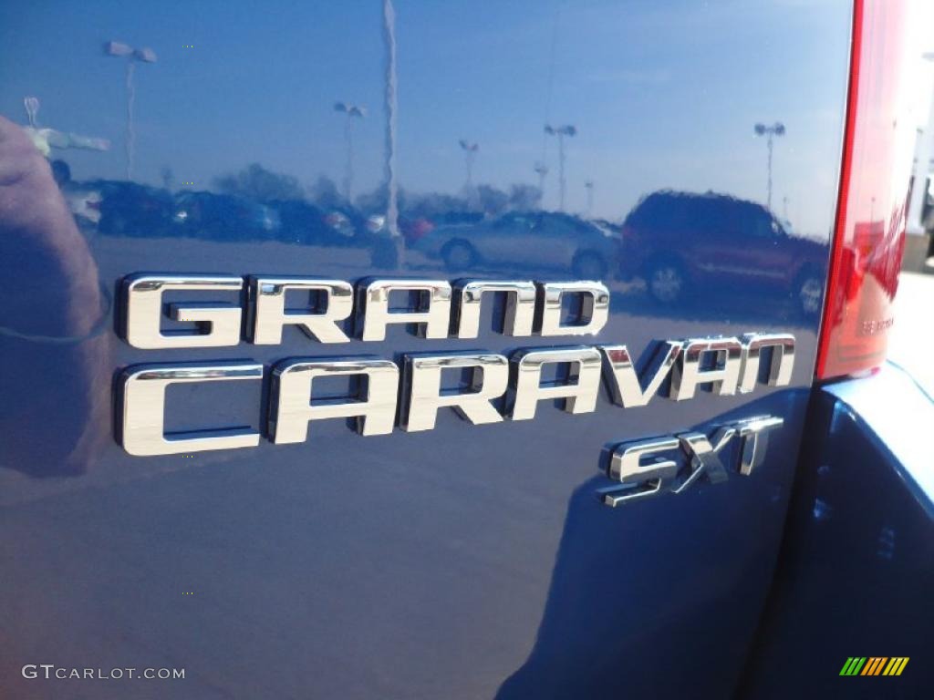2010 Grand Caravan SXT - Deep Water Blue Pearl Coat / Medium Slate Gray/Light Shale photo #18