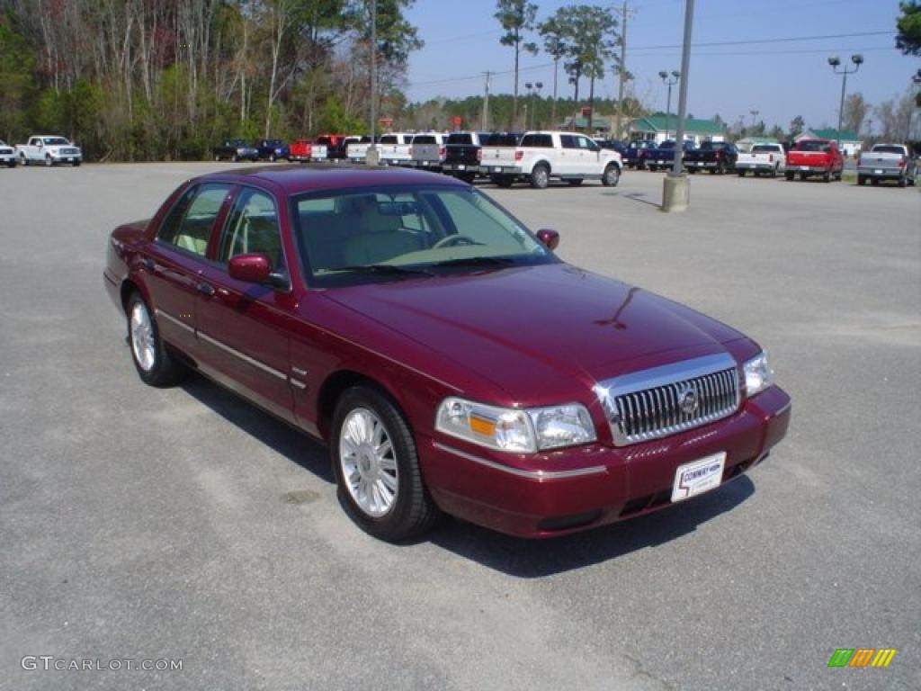 2009 Grand Marquis LS Ultimate Edition - Dark Toreador Red Metallic / Light Camel photo #3