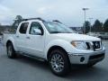 Avalanche White - Frontier LE Crew Cab Photo No. 7