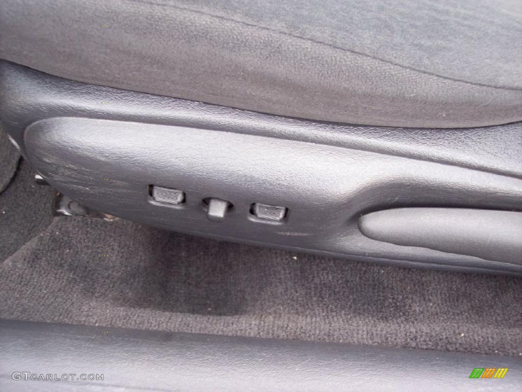 2004 Sebring LX Convertible - Bright Silver Metallic / Dark Slate Gray photo #43