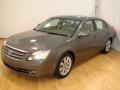Phantom Gray Pearl - Avalon XLS Photo No. 7