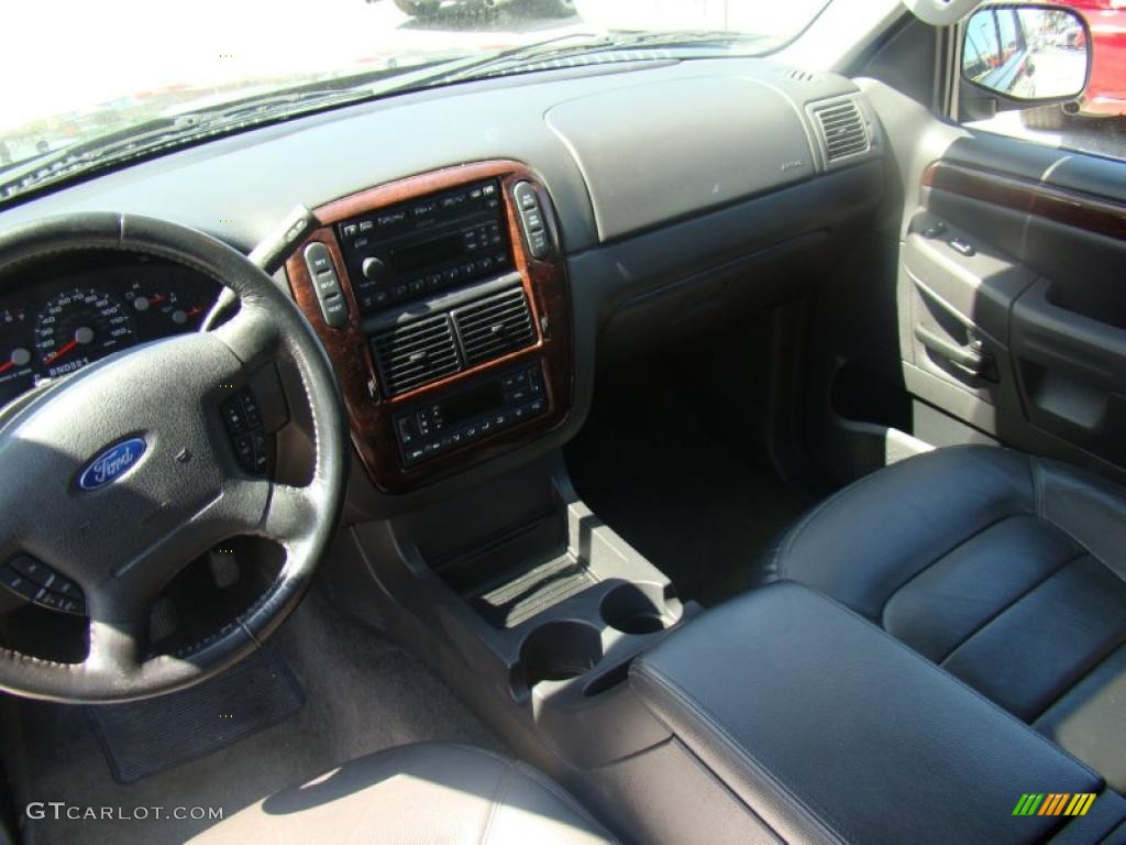 2004 Explorer Limited 4x4 - Black / Graphite photo #19