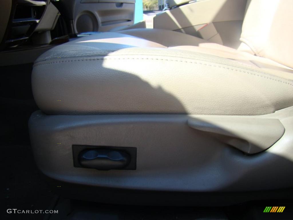 2004 Taurus SEL Sedan - Black / Medium Parchment photo #10