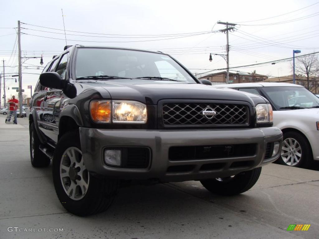 2001 Pathfinder SE 4x4 - Super Black / Beige photo #1