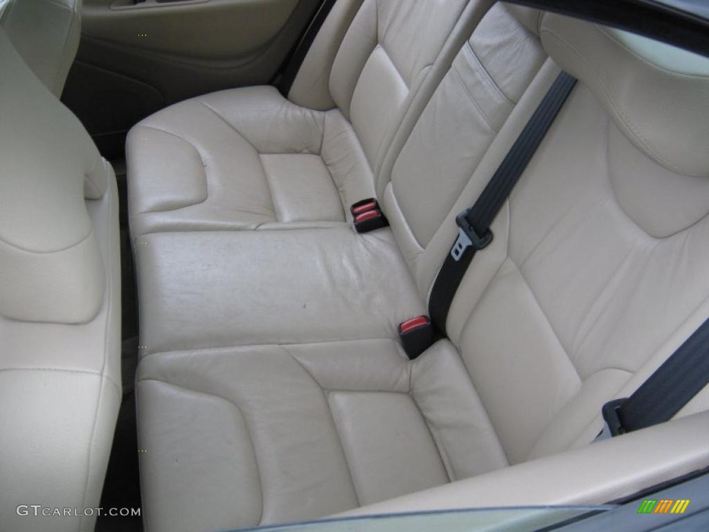 2006 S60 2.5T - Black / Taupe/Light Taupe photo #6