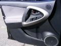 Black - RAV4 4WD Photo No. 23
