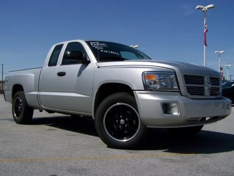 2008 Dodge Dakota Sport Extended Cab 4x4 Data, Info and Specs