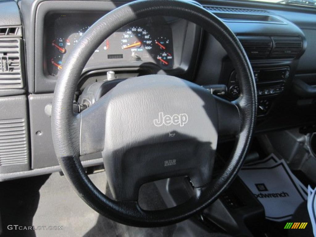 2004 Wrangler SE 4x4 - Bright Silver Metallic / Dark Slate Gray photo #16