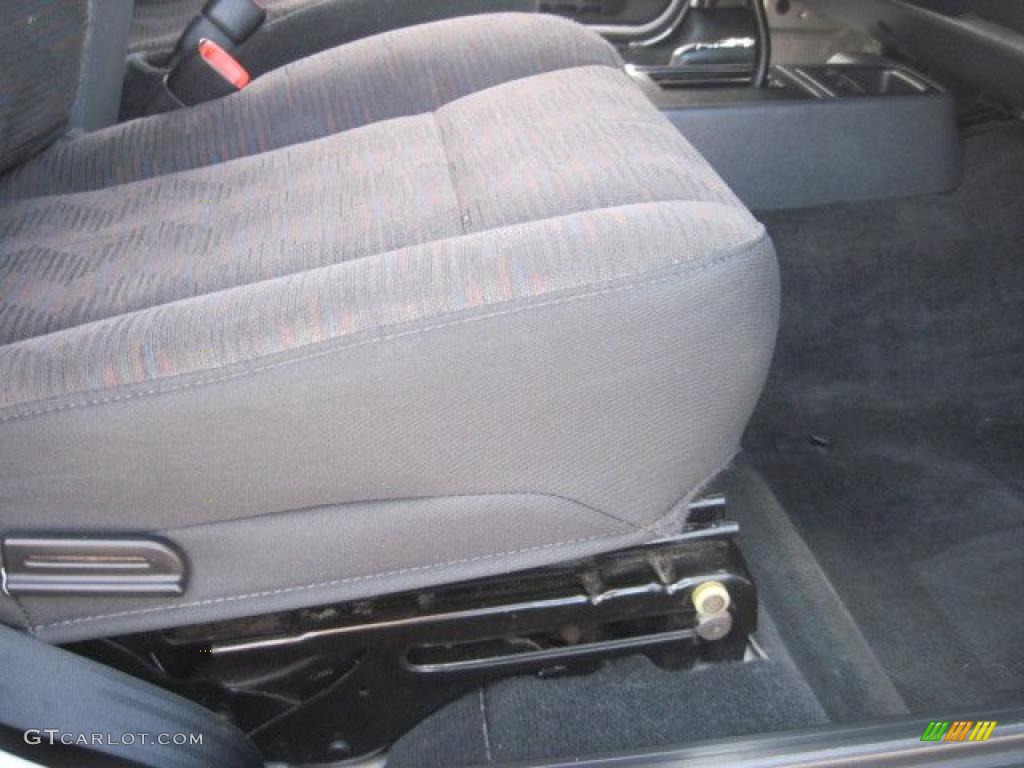 2004 Wrangler SE 4x4 - Bright Silver Metallic / Dark Slate Gray photo #20