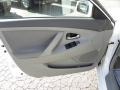 Super White - Camry LE Photo No. 14