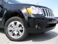 Black - Grand Cherokee Limited 4x4 Photo No. 2