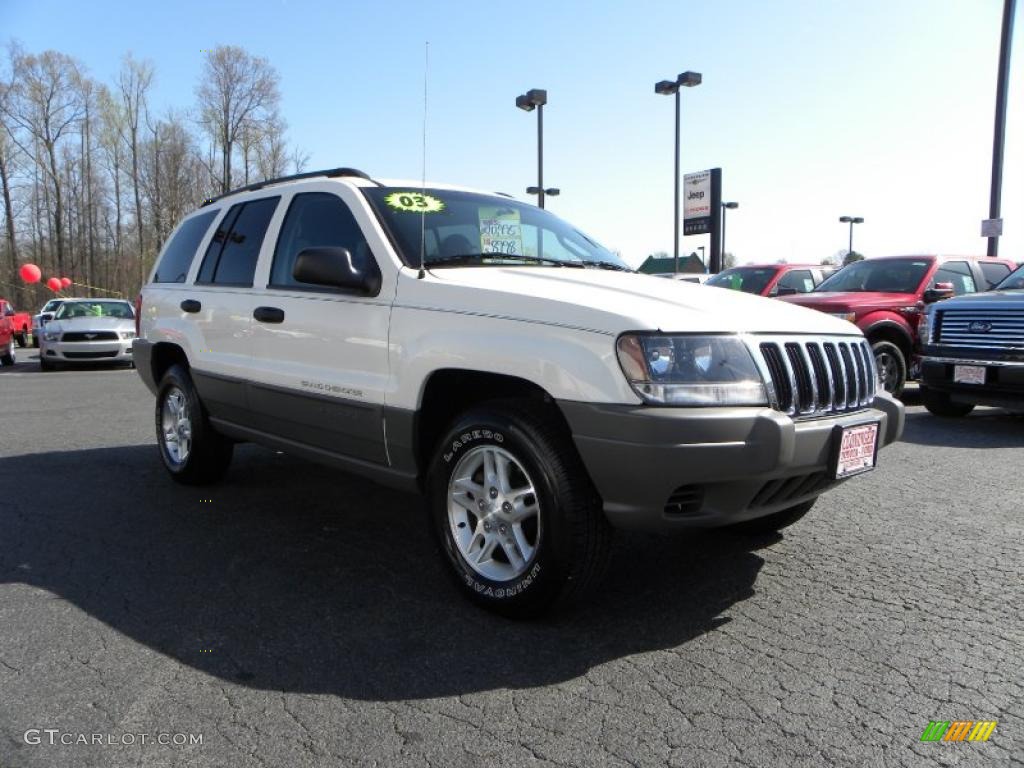 Stone White Jeep Grand Cherokee