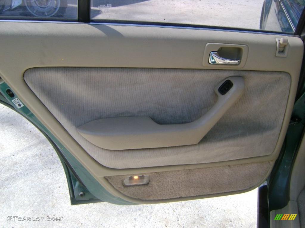 1992 Accord LX Sedan - Arcadia Green Pearl / Beige photo #11