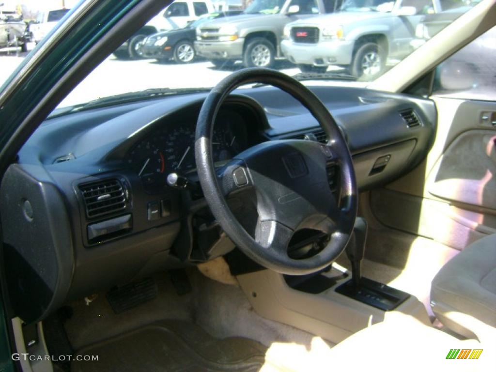 1992 Accord LX Sedan - Arcadia Green Pearl / Beige photo #18