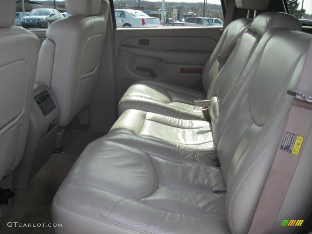 2004 Tahoe Z71 4x4 - Sport Red Metallic / Tan/Neutral photo #8