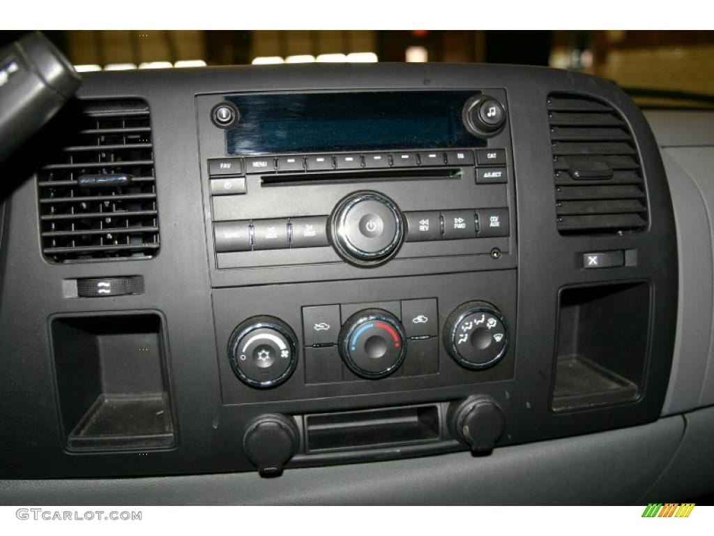 2008 Silverado 1500 Work Truck Extended Cab 4x4 - Summit White / Light Titanium/Dark Titanium photo #7