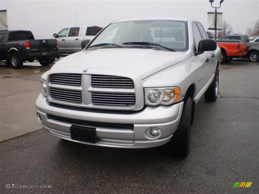 2005 Ram 1500 SLT Quad Cab 4x4 - Bright Silver Metallic / Dark Slate Gray photo #2