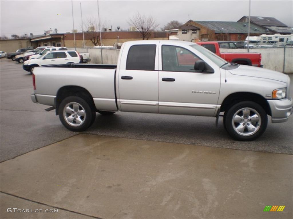 2005 Ram 1500 SLT Quad Cab 4x4 - Bright Silver Metallic / Dark Slate Gray photo #5