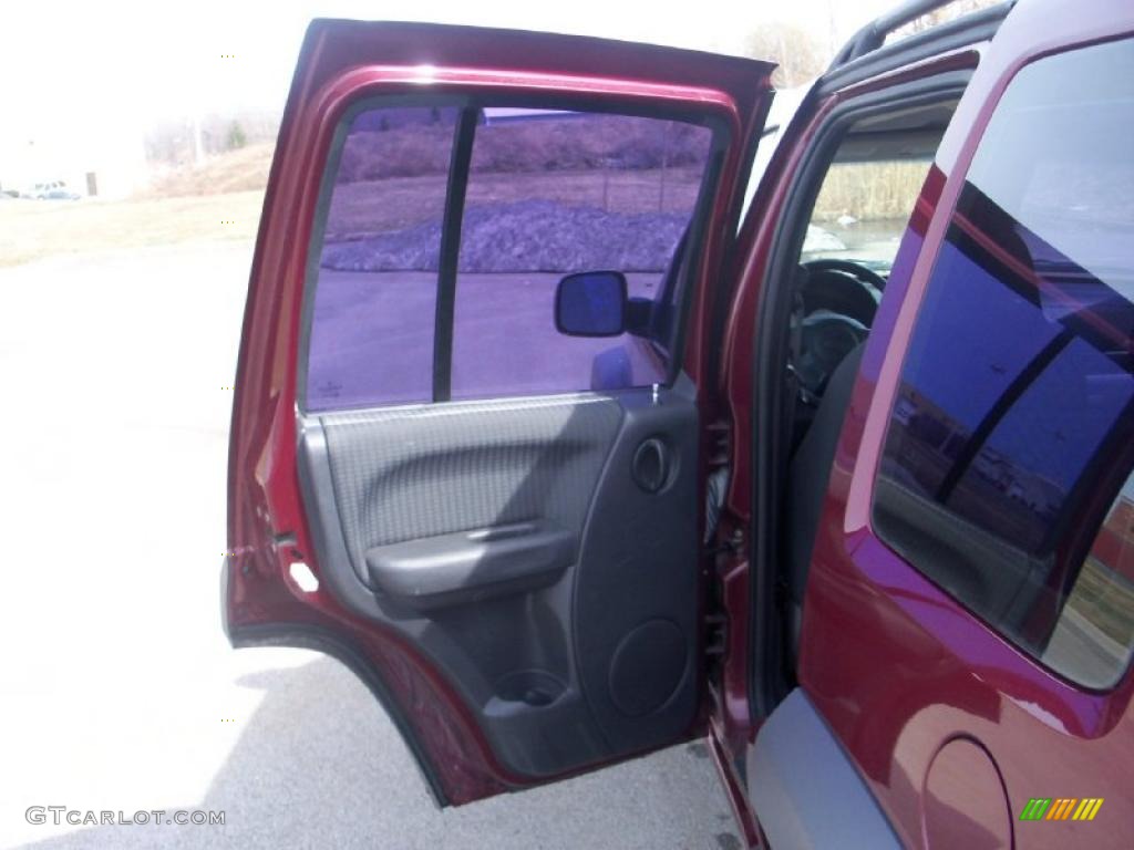 2002 Liberty Sport 4x4 - Dark Garnet Red Pearlcoat / Dark Slate Gray photo #11