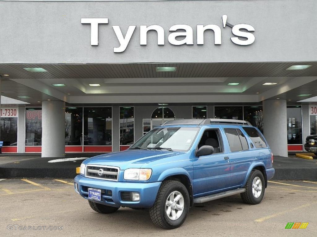 2003 Pathfinder SE 4x4 - Crystal Blue Metallic / Charcoal photo #1