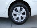 Super White - Camry LE Photo No. 30