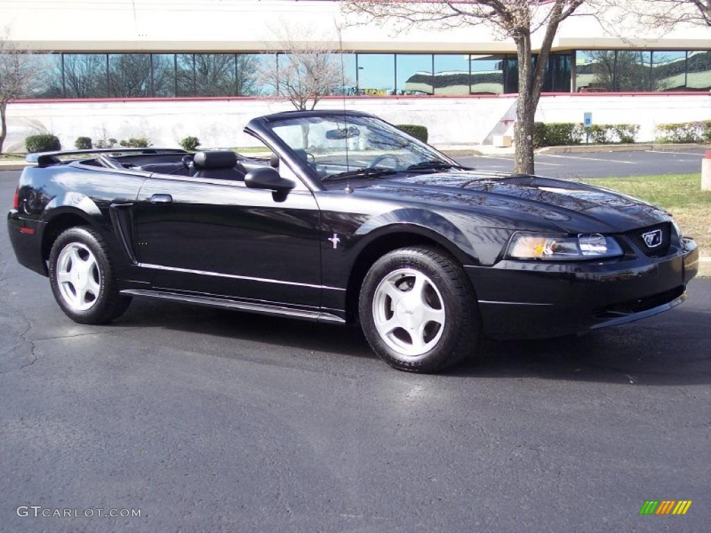2001 Mustang V6 Convertible - Black / Dark Charcoal photo #12