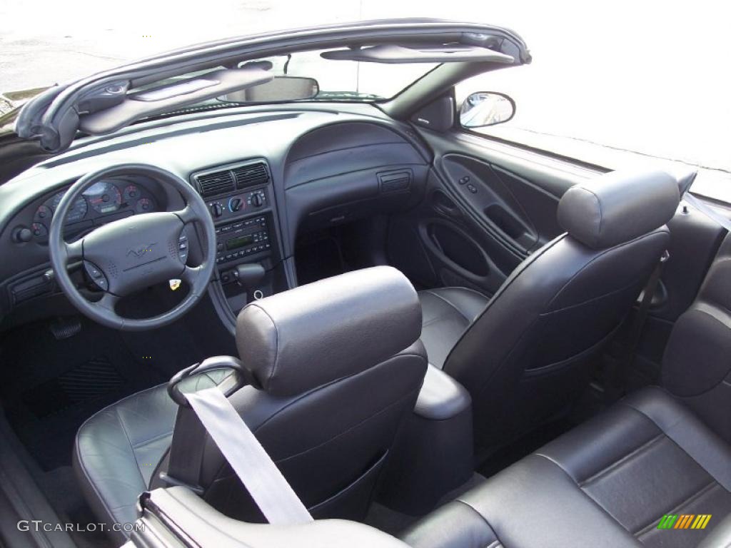 2001 Mustang V6 Convertible - Black / Dark Charcoal photo #43