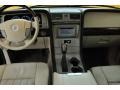 2003 Aspen Green Metallic Lincoln Navigator Luxury 4x4  photo #7
