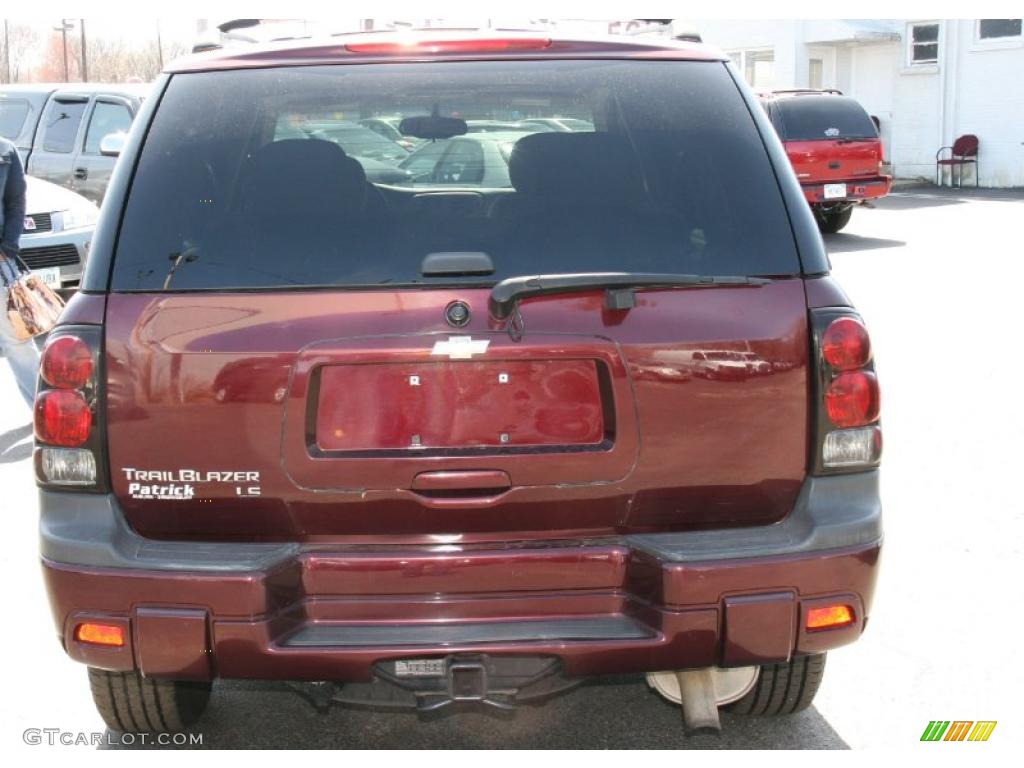 2007 TrailBlazer LS 4x4 - Bordeaux Red Metallic / Light Gray photo #6