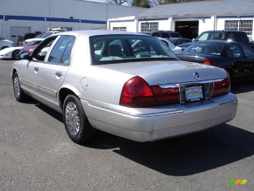 2004 Grand Marquis GS - Silver Birch Metallic / Light Flint photo #7