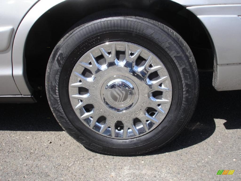 2004 Grand Marquis GS - Silver Birch Metallic / Light Flint photo #8