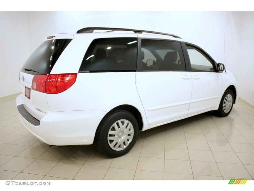 2009 Sienna LE - Super White / Taupe photo #7