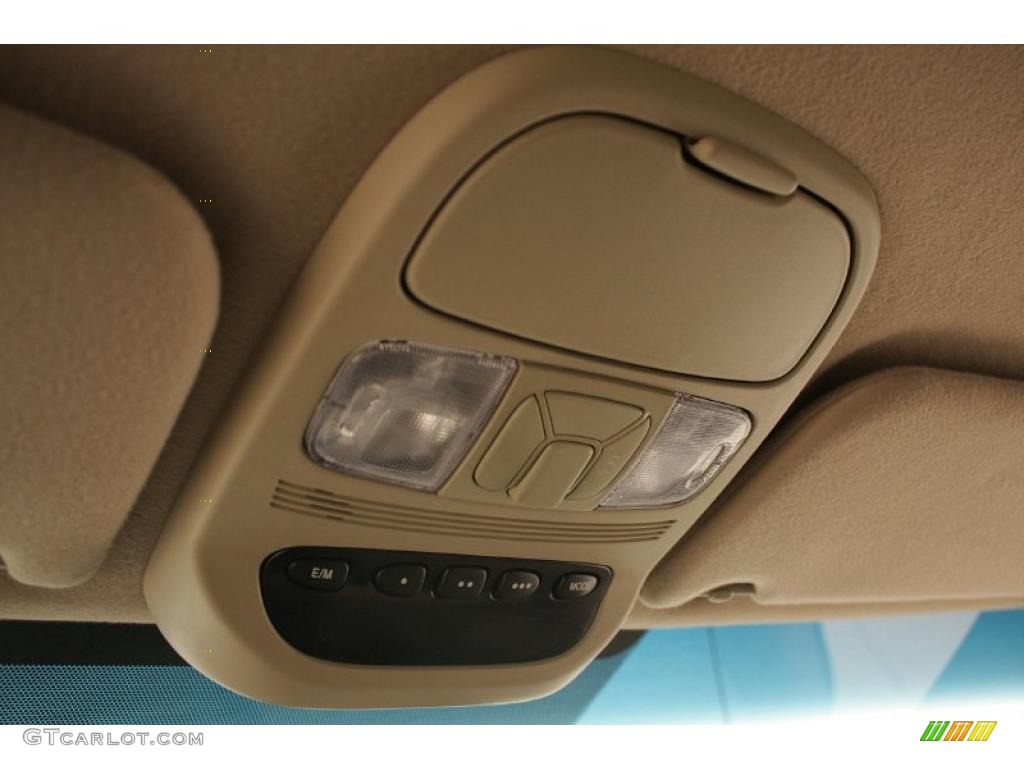 2009 Sienna LE - Super White / Taupe photo #14