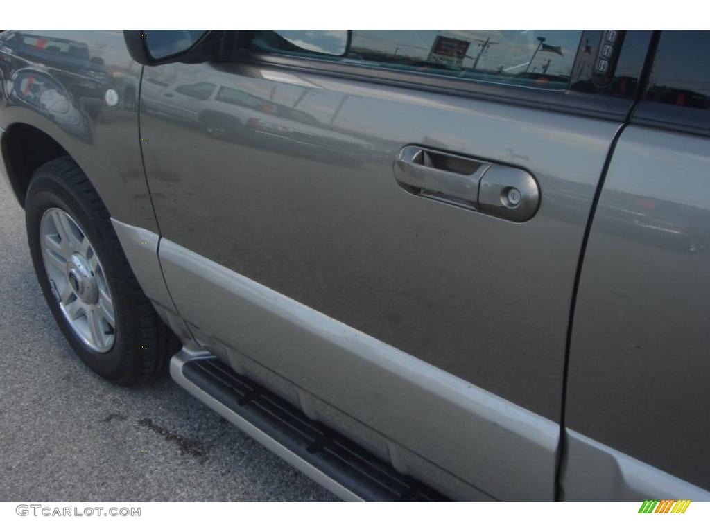 2003 Mountaineer Convenience AWD - Mineral Grey Metallic / Dark Graphite photo #15