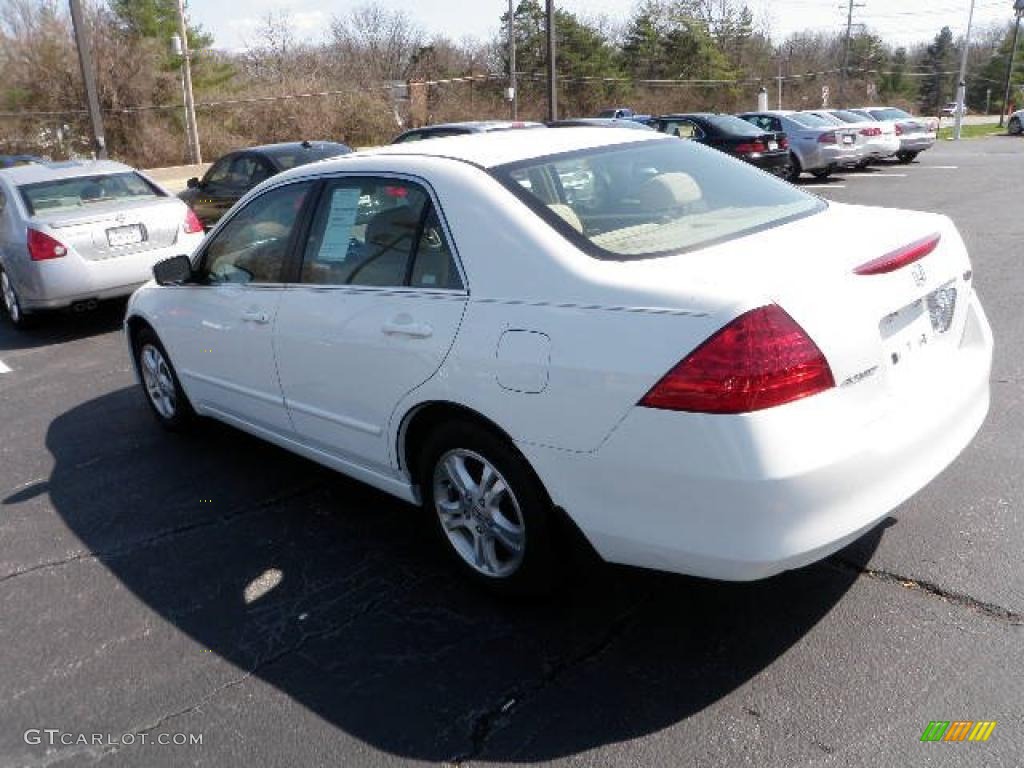 2007 Accord EX Sedan - Taffeta White / Ivory photo #2