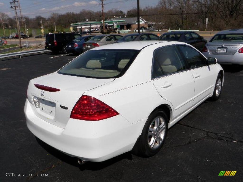 2007 Accord EX Sedan - Taffeta White / Ivory photo #4