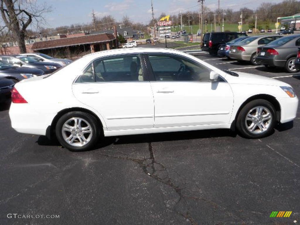 2007 Accord EX Sedan - Taffeta White / Ivory photo #5